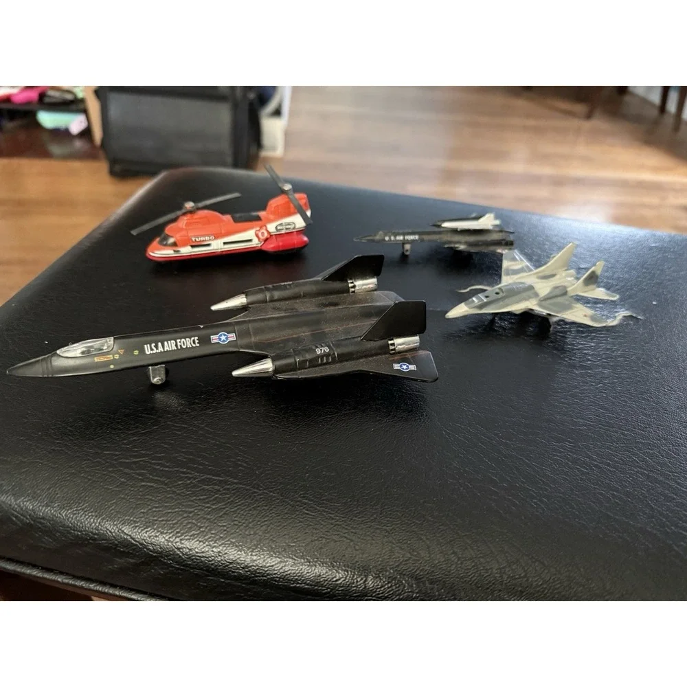 4 DIECAST‎ METAL AIRPLANES